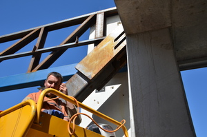 https://archive.abp.unimelb.edu.au/objects/images/Construction/Images/Structural steel/Cantilever/Erection/DSC_4620.JPG