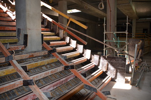 https://archive.abp.unimelb.edu.au/objects/images/Construction/Images/Stairs, walkways and balustrades/Concrete/To main lecture theatre/DSC_3315.JPG