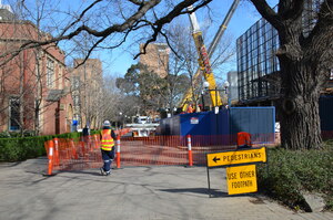 https://archive.abp.unimelb.edu.au/objects/images/Construction/Images/Precast structural concrete walls and columns/Levesl 2-5/DSC_2004.JPG