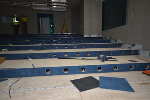 https://archive.abp.unimelb.edu.au/objects/images/Construction/Images/Floors and finishes/Carpet tiles/DSC_8392.JPG