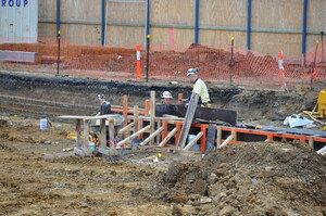 https://archive.abp.unimelb.edu.au/objects/images/Construction/Images/Basement/Capping beams/DSC_0135.JPG