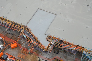 https://archive.abp.unimelb.edu.au/objects/images/Construction/Images/Concrete suspended slabs and beams/Levels 1-5 & formwork/DSC_1800.JPG