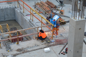 https://archive.abp.unimelb.edu.au/objects/images/Construction/Images/Precast structural concrete walls and columns/Basement/DSC_1082.JPG