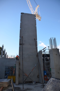 https://archive.abp.unimelb.edu.au/objects/images/Construction/Images/Precast structural concrete walls and columns/Basement/DSC_1196.JPG