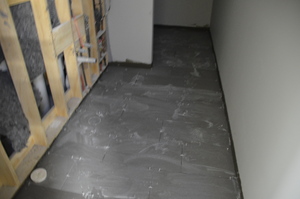 https://archive.abp.unimelb.edu.au/objects/images/Construction/Images/Floors and finishes/Tiling wet areas/DSC_7008.JPG