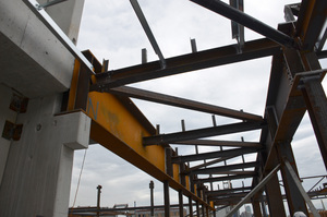 https://archive.abp.unimelb.edu.au/objects/images/Construction/Images/Stairs, walkways and balustrades/Structural steel walkways & support structure/DSC_3913.JPG