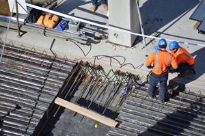 https://archive.abp.unimelb.edu.au/objects/images/Construction/Images/Concrete suspended slabs and beams/Post-tensioned beams & slabs/DSC_1317.JPG
