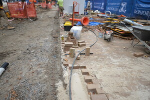 https://archive.abp.unimelb.edu.au/objects/images/Construction/Images/External Works/Brick paving & brick walls/DSC_8222.JPG