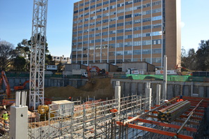 https://archive.abp.unimelb.edu.au/objects/images/Construction/Images/Concrete suspended slabs and beams/Ground level & formwork/DSC_0536.JPG