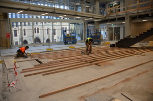 https://archive.abp.unimelb.edu.au/objects/images/Construction/Images/Floors and finishes/Atrium timber/DSC_8827.JPG