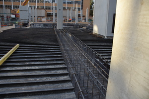 https://archive.abp.unimelb.edu.au/objects/images/Construction/Images/Concrete suspended slabs and beams/Ground level & formwork/DSC_1288.JPG