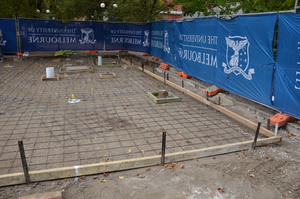https://archive.abp.unimelb.edu.au/objects/images/Construction/Images/External Works/Brick paving & brick walls/DSC_7510.JPG