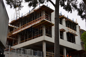 https://archive.abp.unimelb.edu.au/objects/images/Construction/Images/Facades/Precast concrete/Levels 1-5/DSC_3207.JPG