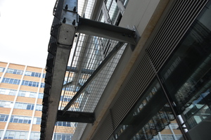 https://archive.abp.unimelb.edu.au/objects/images/Construction/Images/Facades/Zinc screens & access platforms/Access platforms/DSC_6443.JPG