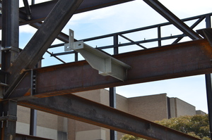 https://archive.abp.unimelb.edu.au/objects/images/Construction/Images/Structural steel/Cantilever/Erection/DSC_4470.JPG