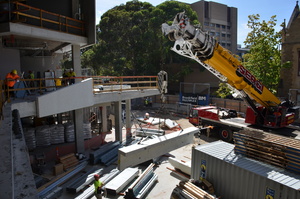 https://archive.abp.unimelb.edu.au/objects/images/Construction/Images/Facades/Precast concrete/Levels 1-5/DSC_6295.JPG