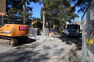 https://archive.abp.unimelb.edu.au/objects/images/Construction/Images/External Works/Groundworks/DSC_9739.JPG