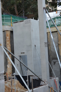 https://archive.abp.unimelb.edu.au/objects/images/Construction/Images/Precast structural concrete walls and columns/Basement/DSC_0682.JPG