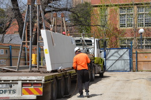 https://archive.abp.unimelb.edu.au/objects/images/Construction/Images/Facades/Precast concrete/Levels 1-5/DSC_2495.JPG