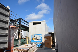 https://archive.abp.unimelb.edu.au/objects/images/Construction/Images/Services/Lift installation/Main lift bank/DSC_5429.JPG