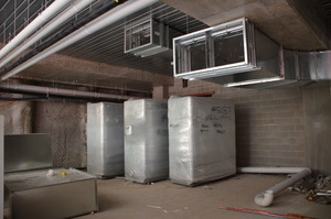 https://archive.abp.unimelb.edu.au/objects/images/Construction/Images/Services/Mechanical/Large plant room basement/DSC_3652.JPG