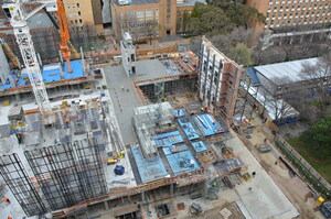 https://archive.abp.unimelb.edu.au/objects/images/Construction/Images/Concrete suspended slabs and beams/Levels 1-5 & formwork/DSC_2112.JPG