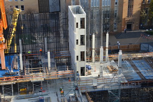 https://archive.abp.unimelb.edu.au/objects/images/Construction/Images/Concrete suspended slabs and beams/Levels 1-5 & formwork/DSC_2212.JPG