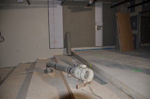 https://archive.abp.unimelb.edu.au/objects/images/Construction/Images/Floors and finishes/Floor framing to lecture theatres/Small theatres tier/DSC_7359.JPG