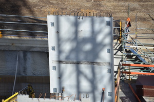 https://archive.abp.unimelb.edu.au/objects/images/Construction/Images/Precast structural concrete walls and columns/Basement/DSC_0831.JPG