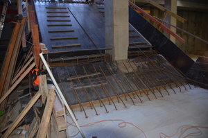 https://archive.abp.unimelb.edu.au/objects/images/Construction/Images/Stairs, walkways and balustrades/Concrete/To main lecture theatre/DSC_3118.JPG