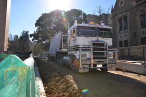 https://archive.abp.unimelb.edu.au/objects/images/Construction/Images/Precast structural concrete walls and columns/Basement/DSC_0433.JPG