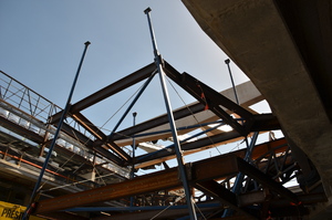 https://archive.abp.unimelb.edu.au/objects/images/Construction/Images/Hanging studio/Steel framing/DSC_4981.JPG
