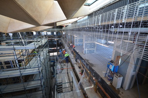 https://archive.abp.unimelb.edu.au/objects/images/Construction/Images/Atrium stainless steel wire mesh & frames/DSC_7800.JPG
