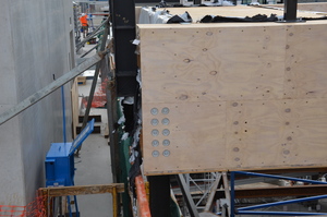 https://archive.abp.unimelb.edu.au/objects/images/Construction/Images/LVL roof beams & coffers/Installation/DSC_5047.JPG