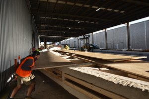 https://archive.abp.unimelb.edu.au/objects/images/Construction/Images/LVL roof beams & coffers/AUS Iron industries/DSC_4686.JPG