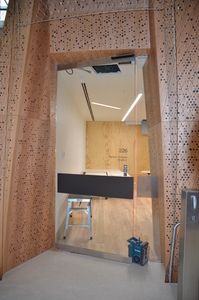https://archive.abp.unimelb.edu.au/objects/images/Construction/Images/Hanging studio/Doors/DSC_9822.JPG