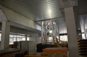 https://archive.abp.unimelb.edu.au/objects/images/Construction/Images/Concrete suspended slabs and beams/Formwork stripping/DSC_2401.JPG