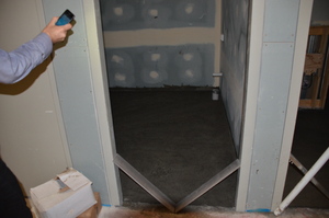 https://archive.abp.unimelb.edu.au/objects/images/Construction/Images/Floors and finishes/Tiling wet areas/DSC_7326.JPG