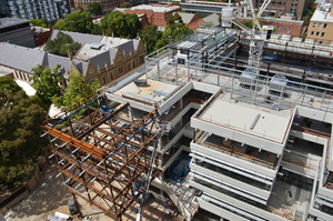 https://archive.abp.unimelb.edu.au/objects/images/Construction/Images/Structural steel/Cantilever/Erection/DSC_4915.JPG