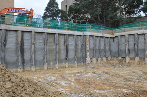 https://archive.abp.unimelb.edu.au/objects/images/Construction/Images/Basement/Shotcrete walls & drainage/DSC_0163.JPG