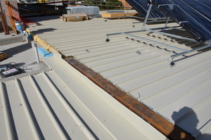 https://archive.abp.unimelb.edu.au/objects/images/Construction/Images/Roof/Roof sheeting, flashings and gutters/DSC_5435.JPG