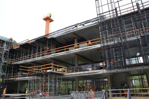 https://archive.abp.unimelb.edu.au/objects/images/Construction/Images/Concrete suspended slabs and beams/Formwork stripping/DSC_3259.JPG