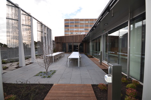 https://archive.abp.unimelb.edu.au/objects/images/Construction/Images/Roof/Rooftop Japanese garden/DSC_9873.JPG