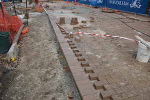 https://archive.abp.unimelb.edu.au/objects/images/Construction/Images/External Works/Brick paving & brick walls/DSC_8629.JPG