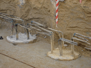 https://archive.abp.unimelb.edu.au/objects/images/Construction/Images/Basement/Capping beams/DSC_0160S.JPG