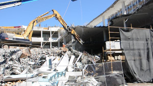 https://archive.abp.unimelb.edu.au/objects/videos/Pre-construction/Videos/5th March 2013/demolition 039.avi