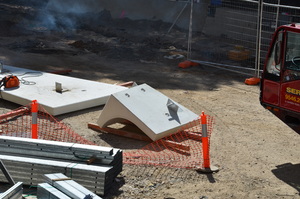 https://archive.abp.unimelb.edu.au/objects/images/Construction/Images/Facades/Precast concrete/Levels 1-5/DSC_6303.JPG