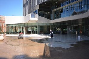 https://archive.abp.unimelb.edu.au/objects/images/Construction/Images/External Works/Brick paving & brick walls/DSD_0105.JPG