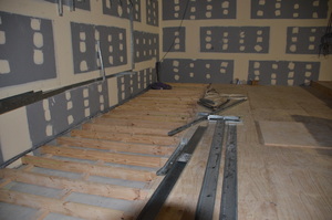 https://archive.abp.unimelb.edu.au/objects/images/Construction/Images/Floors and finishes/Floor framing to lecture theatres/Small theatres tier/DSC_6454.JPG