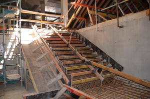 https://archive.abp.unimelb.edu.au/objects/images/Construction/Images/Stairs, walkways and balustrades/Concrete/To main lecture theatre/DSC_3311.JPG